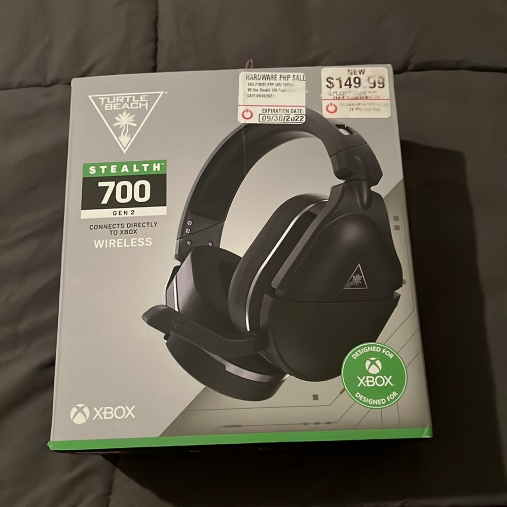 Xbox 1 gaming headset, works perfectly fine, only used 3 times,